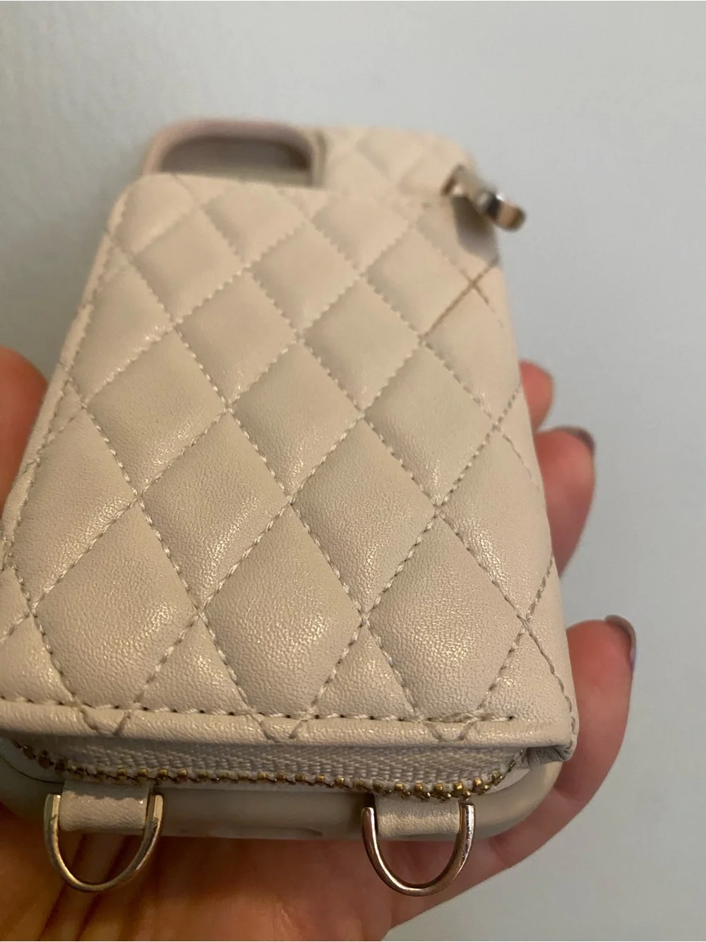 iPhone 15, 16 Quilted cream Phone Wallet Case with Zip Pocket